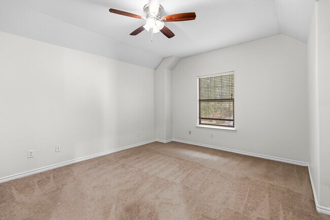 Building Photo - 4914 Trailing Clover Ct