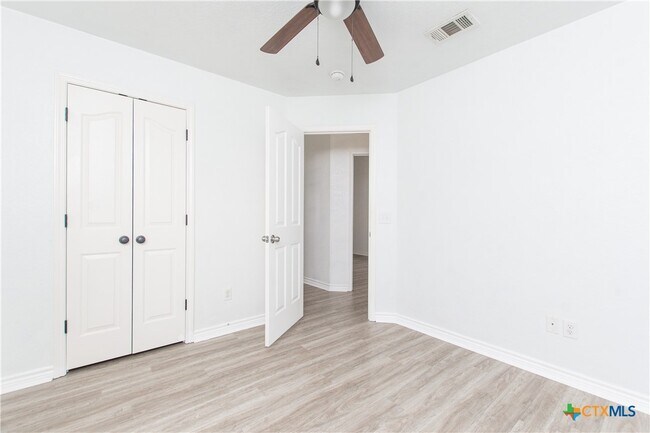 Building Photo - 4602 Lauren MacKenzie Dr