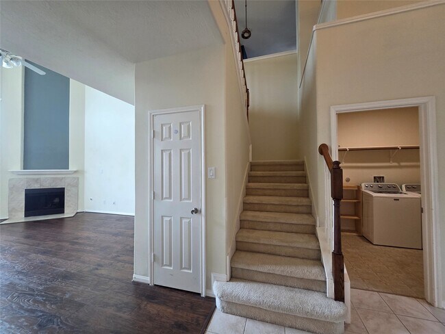 Building Photo - 42 Atascadero Dr