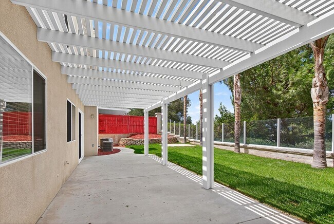 Building Photo - Most Desireable Neighborhood in Temecula  Eastridge by Redhawk