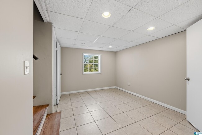 Building Photo - 5956 Crestwood Cir