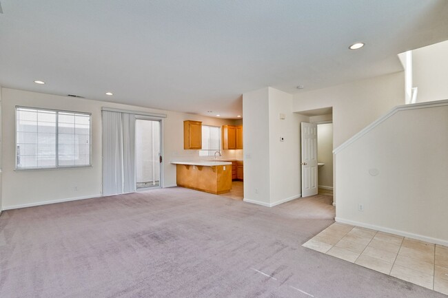 Building Photo - Introducing a Spacious 4 Bed 2.5 Bath Town...