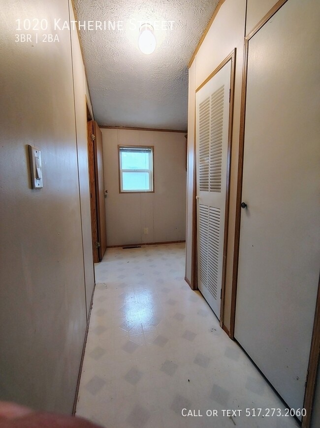 Building Photo - 1020 Katherine St