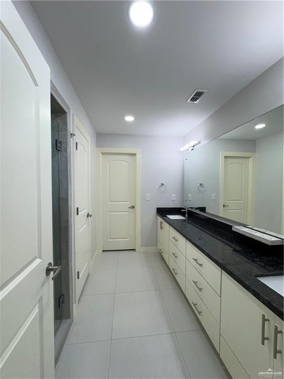 Building Photo - 26 Garman St