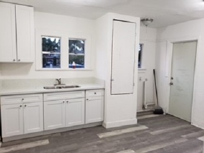Kitchen - 6818 Perry Rd