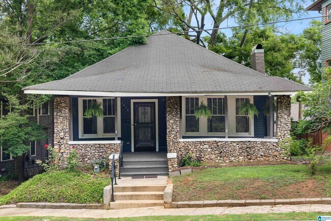 Primary Photo - 1424 16th Ave S