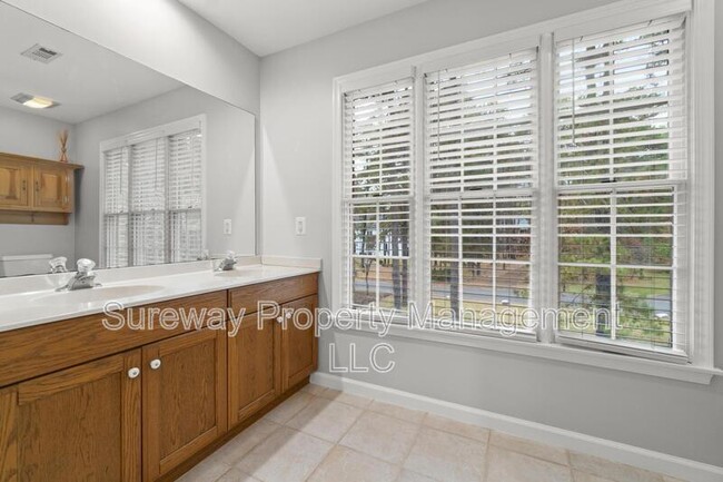 Building Photo - 1 Sweet Gum Ct