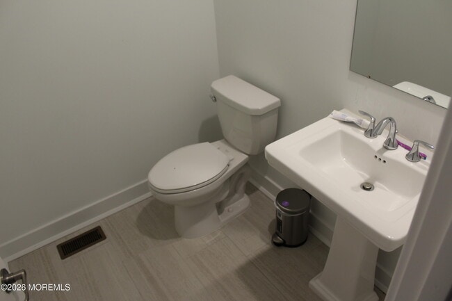 Building Photo - 139 Woolley Ct