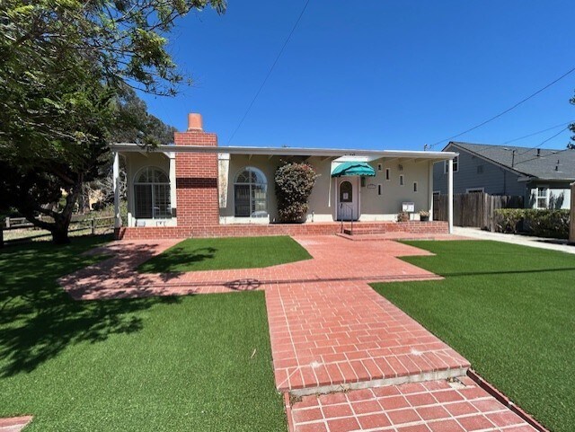 Building Photo - 6894 Pasado Rd