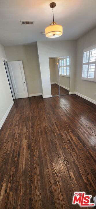 Building Photo - 1024 Cloverdale Ave