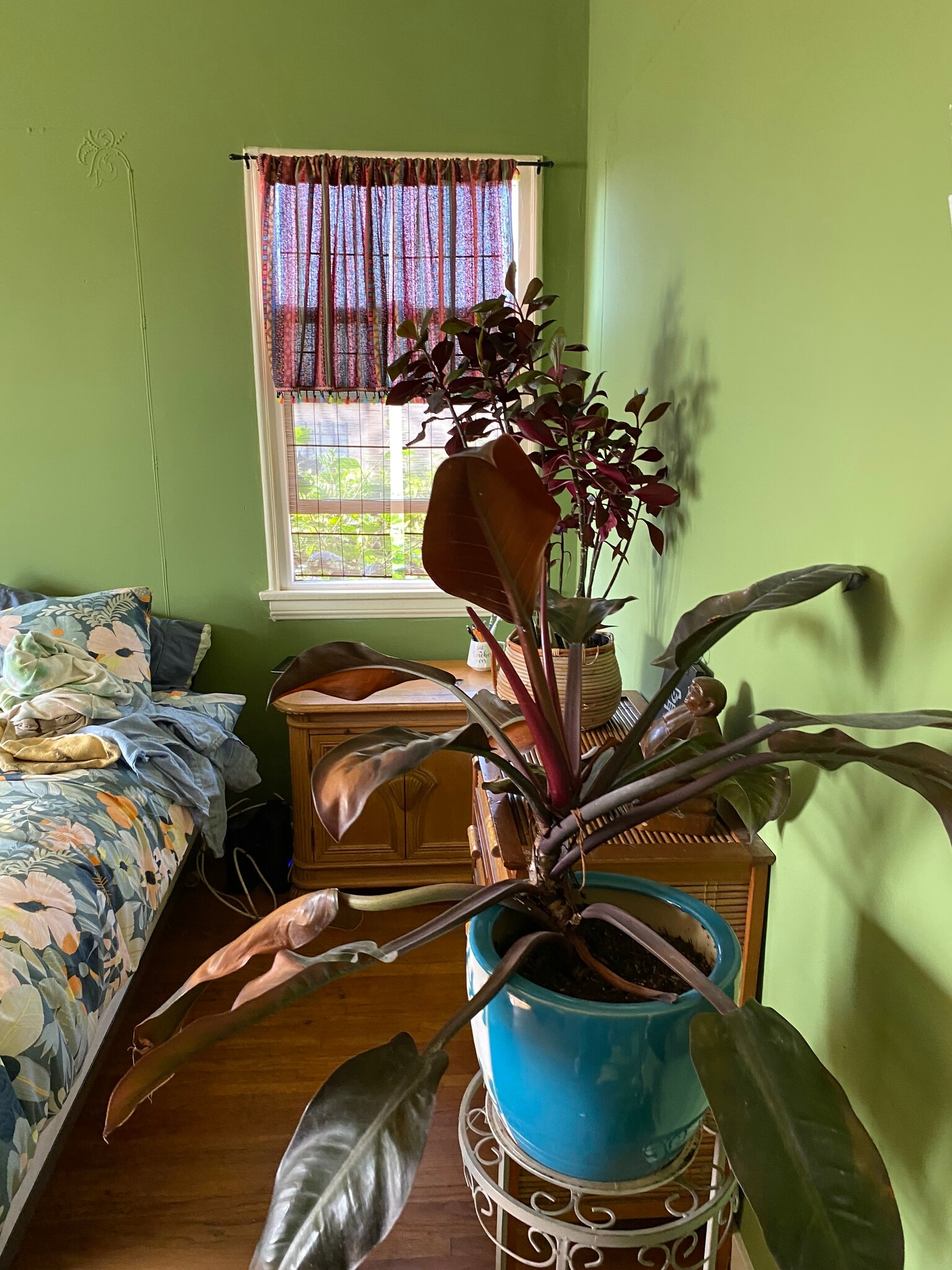bedroom - 9231 S Harvard Blvd