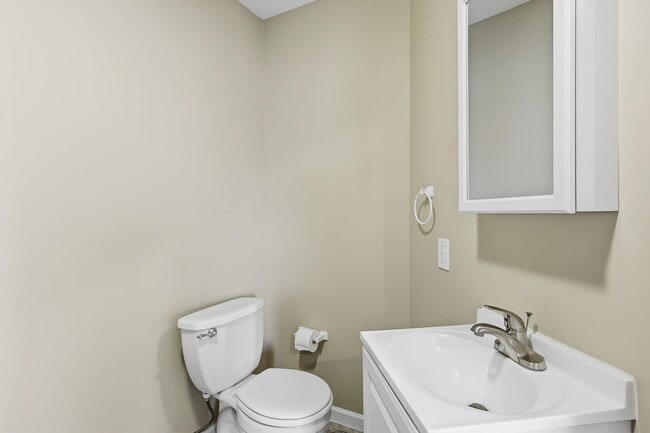 Building Photo - 1839 Crumley Rd