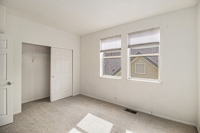 Building Photo - Available Now - 2 Bedroom 2 Bath Unit in A...