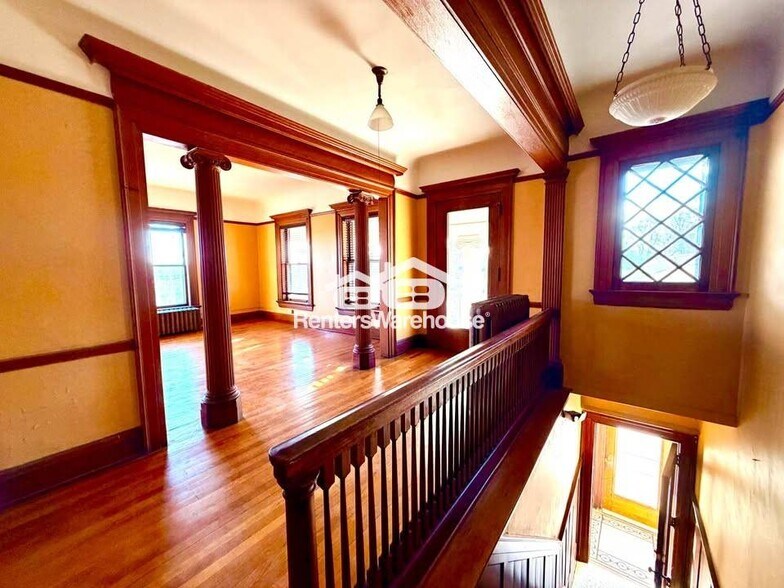 Building Photo - 669 17th St