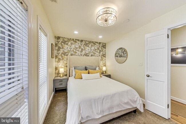 Building Photo - 4814 Hampden Ln