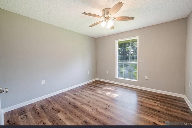 Building Photo - 37520 Butz Rd