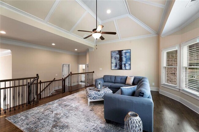 Building Photo - 6552 Long Acres Dr