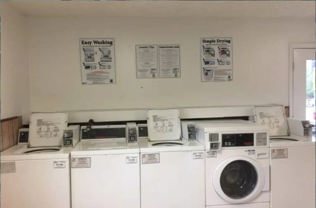 Building Photo - 300 Cobb Mill Rd