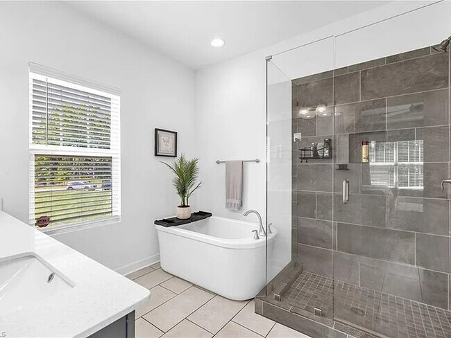 Building Photo - Earn Wealth While Leasing - Like a Homeown...