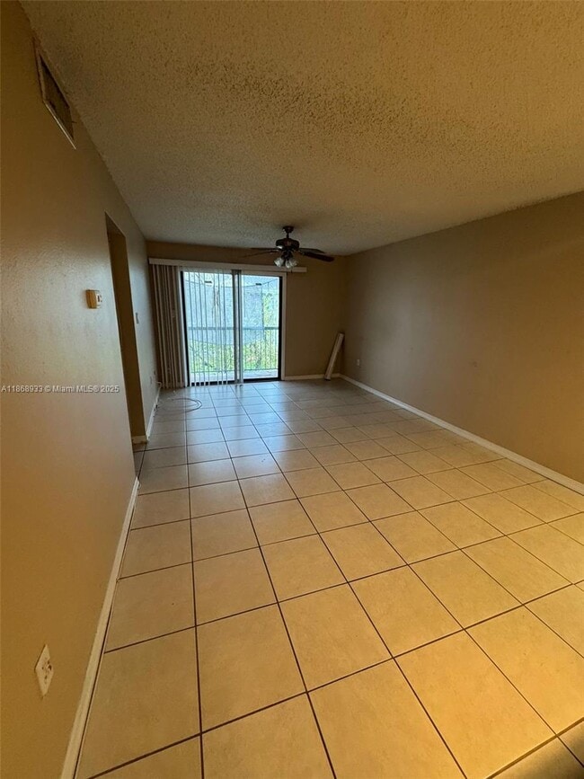 Building Photo - 5040 Terrace Palms Cir
