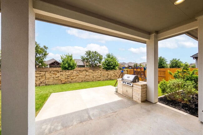 Building Photo - Spacious Comfort Meets Everyday Luxury in This Beautiful One Story