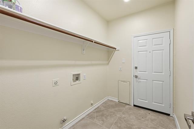 Building Photo - 3705 Menard Dr