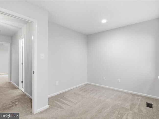 Building Photo - 1612 Arlington Blvd