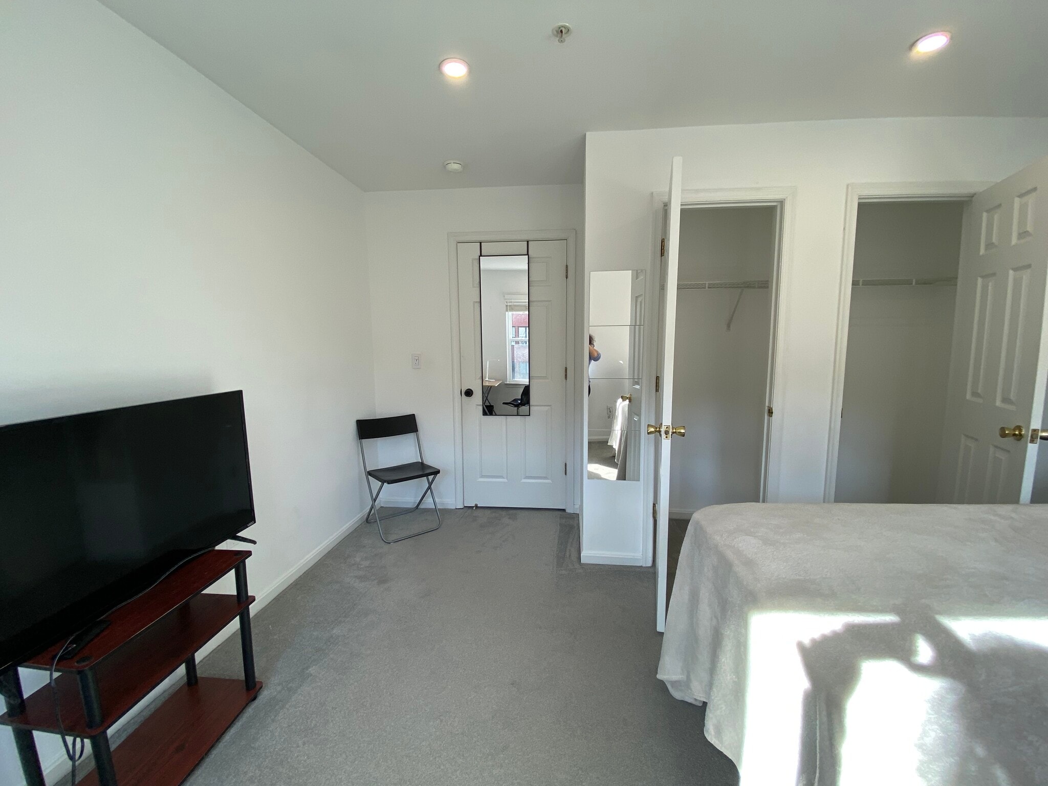 Building Photo - 1327 Belmont St NW