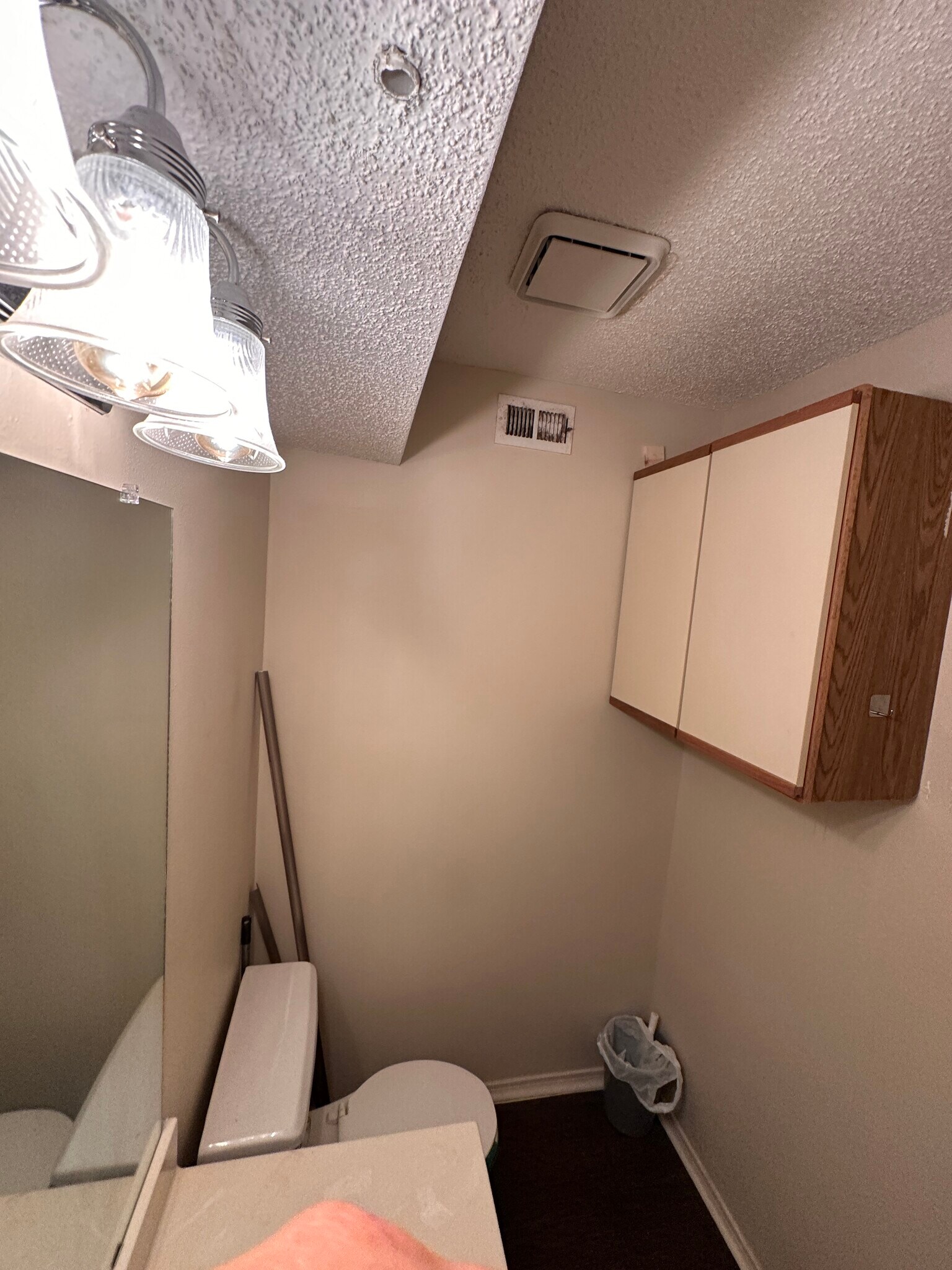 Building Photo - 600 Bagby Ave