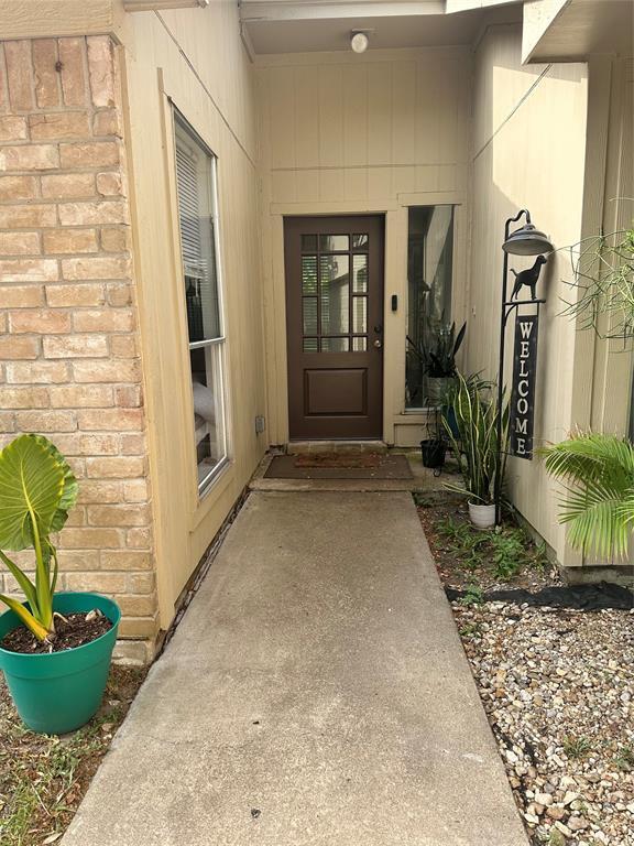 Building Photo - 22735 Indian Ridge Dr