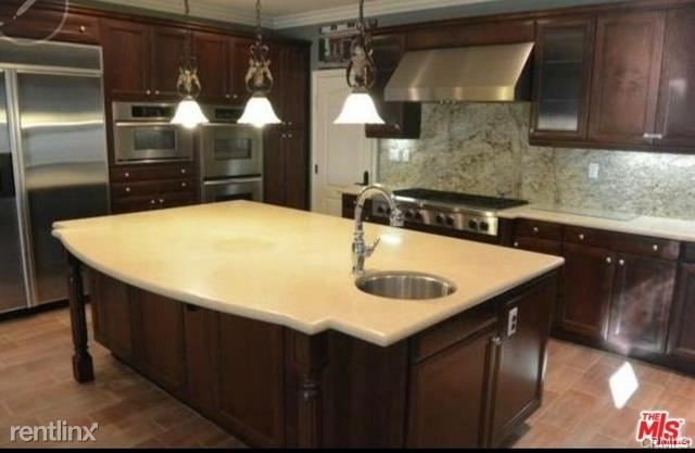 Building Photo - 6 br, 6 bath House - 43 Enchanted