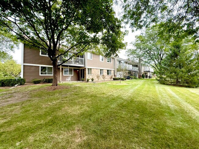 Building Photo - 601 Hanover Ct