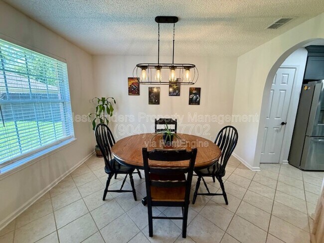 Building Photo - 5524 Hidden Ridge Dr