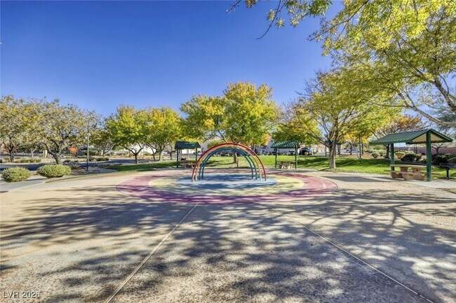 Building Photo - 2572 Land Rush Dr