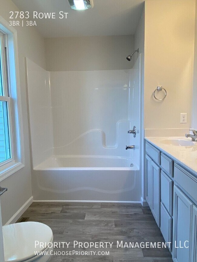 Building Photo - 2783 Rowe St