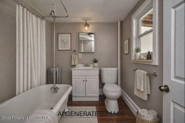 Building Photo - 18 Pine Rd