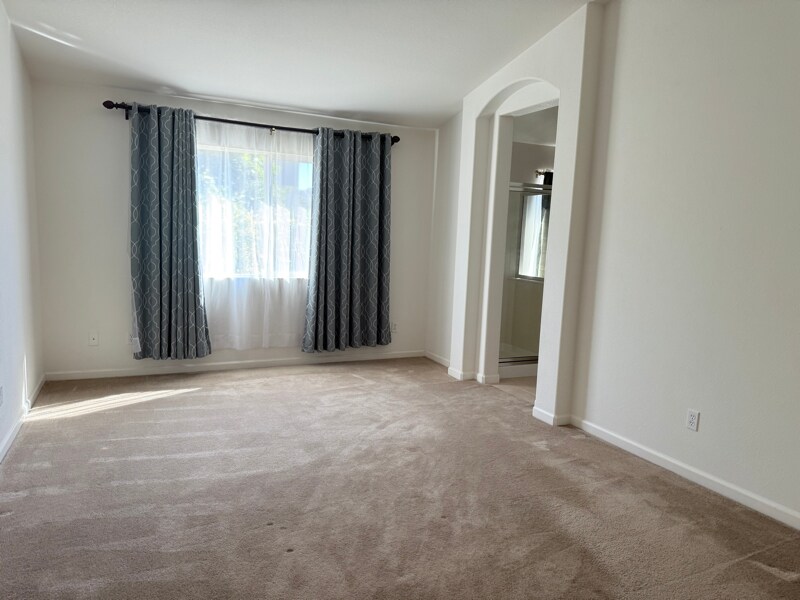 Building Photo - 1168 Fernwood Way