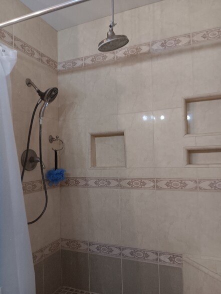 Building Photo - 1675 AZ-95