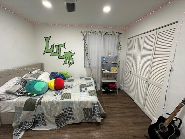 Building Photo - 5478 NW 45th Way