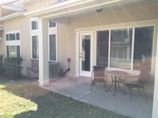 Building Photo - Luxury 3 Bedroom Townhome in Sandy!