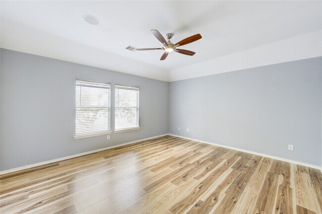 Building Photo - 2115 Sherbrook Park Ln