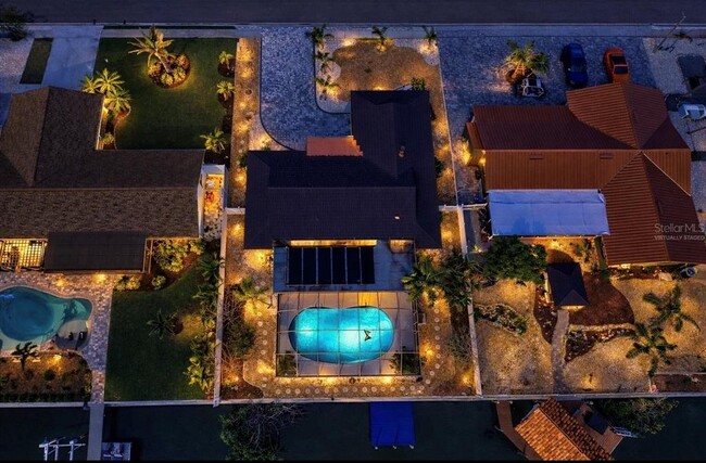 Building Photo - 6511 Santiago Ct