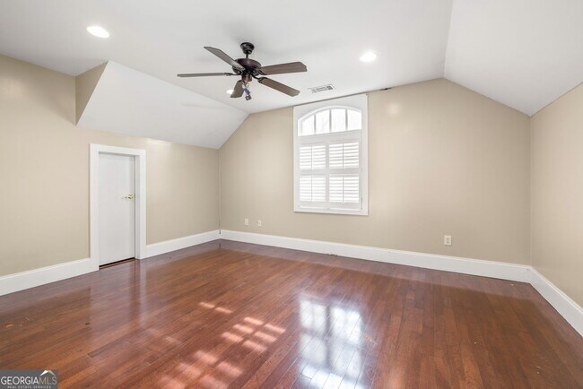 Building Photo - 119 Chattahoochee Winds