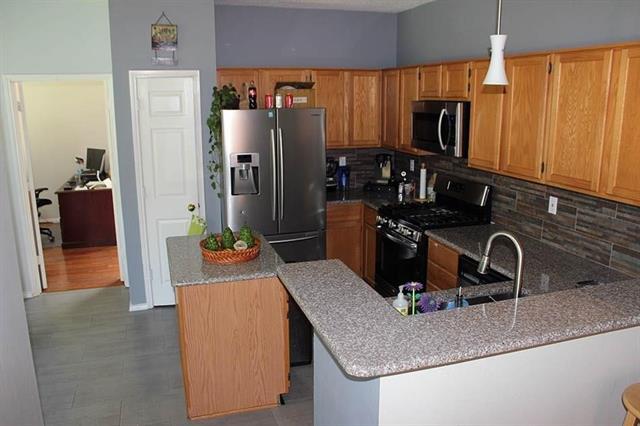Building Photo - 2213 Ellis Dr