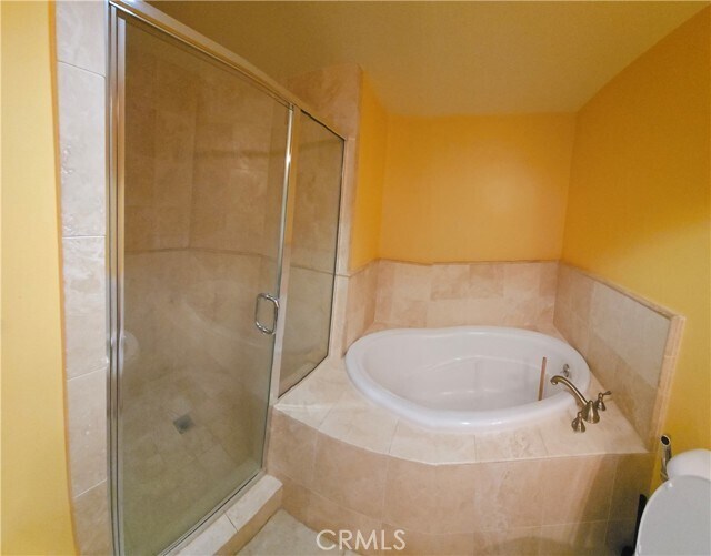 Building Photo - 14343 Burbank Blvd