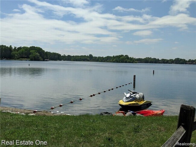 Building Photo - 2917 Rockford