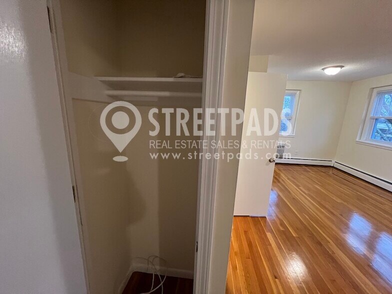 Building Photo - 2018 Commonwealth Avenue