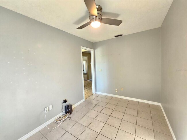 Building Photo - 2088 S Parkton Dr