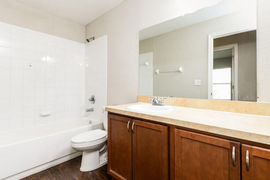 Building Photo - 2533 Bobby Lee Ln