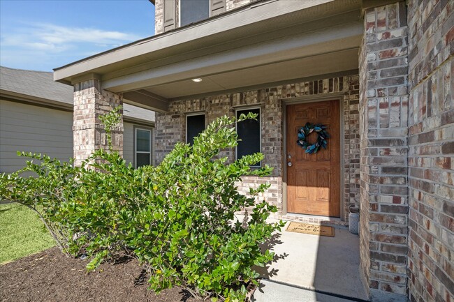 Building Photo - 2542 White Bluff Ln